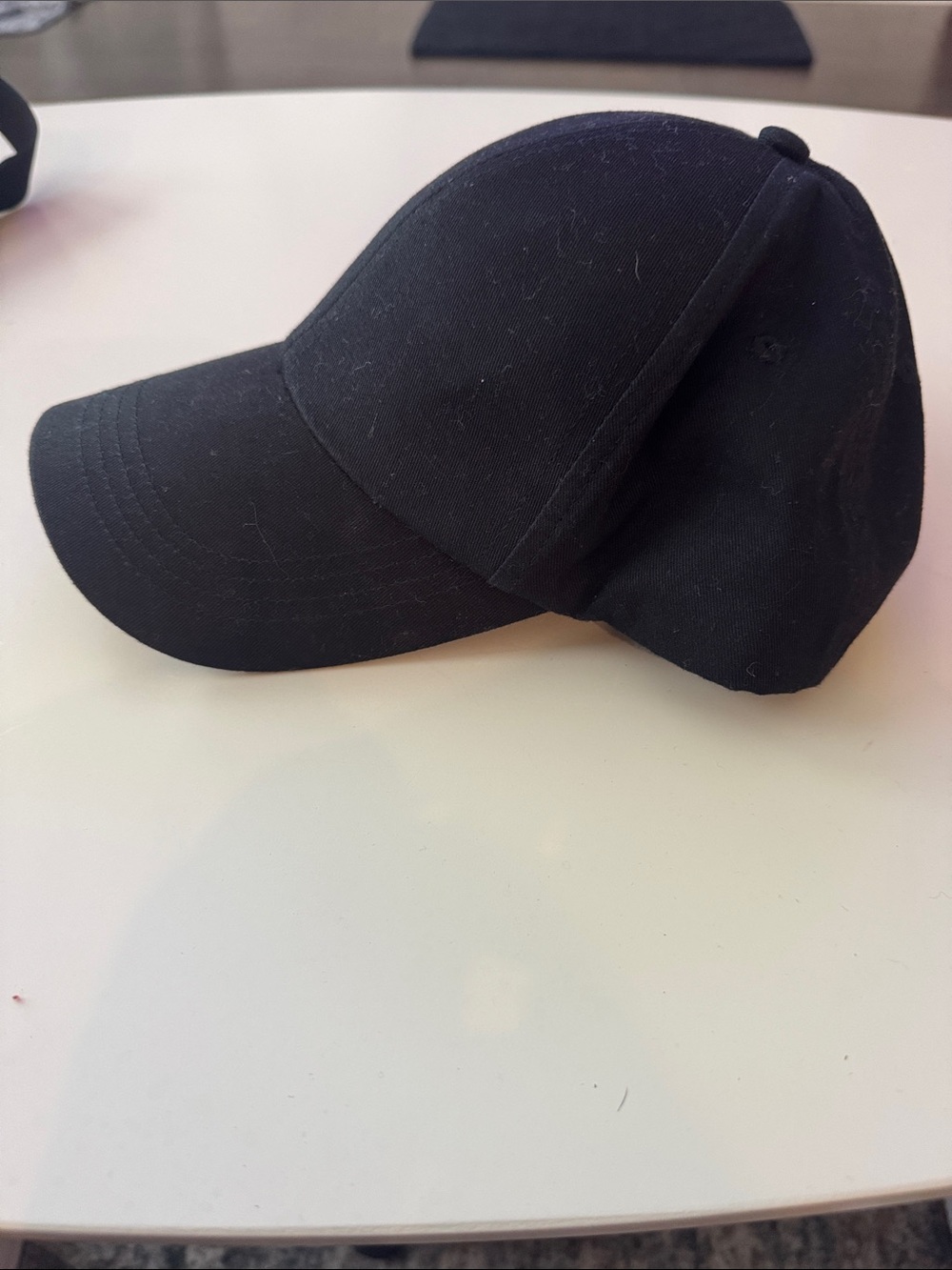 Classic Men's Black Baseball Cap - H&M - Picture 2 of 8